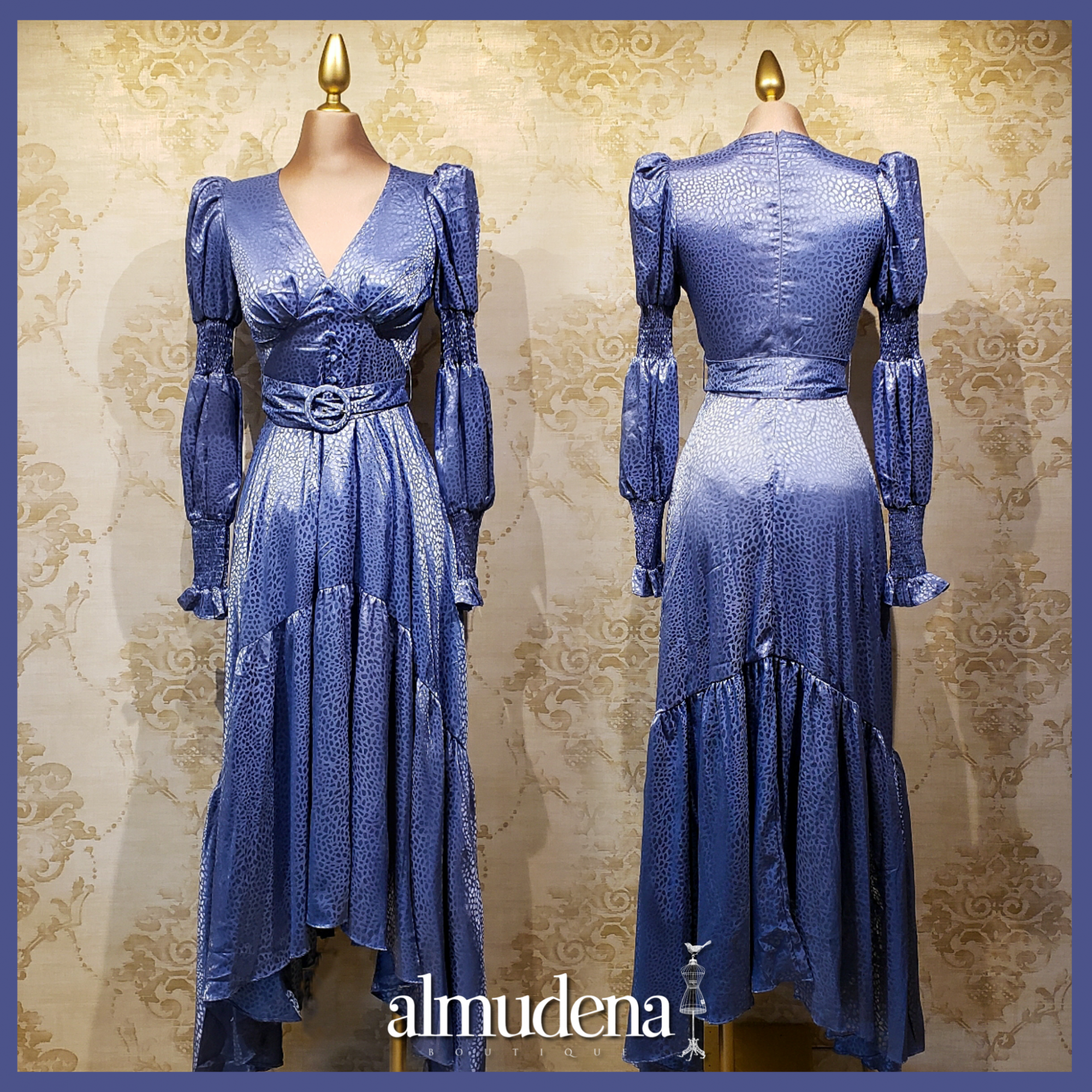 Vestido Azul Cielo Largo Satinado con Manga - Almudena Boutique - Ropa para  mujer, Vestidos cortos, de noche y para novias