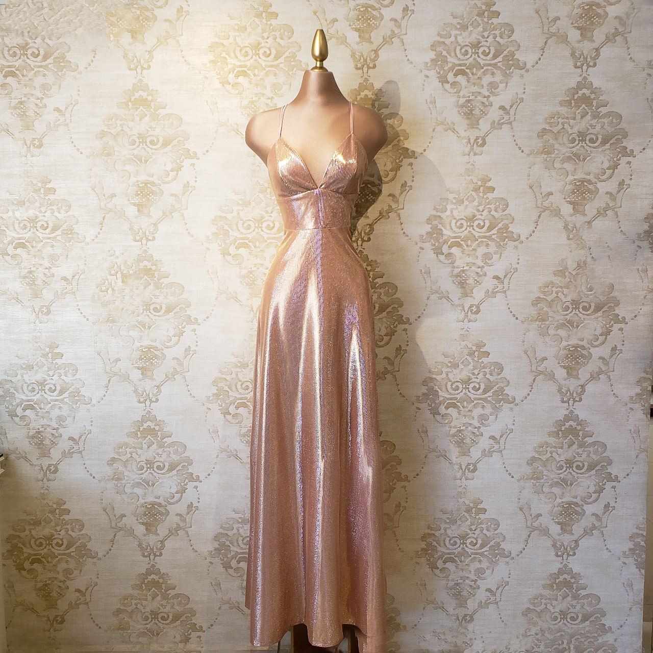 Vestido Rose Gold Brillante de Noche - Almudena Boutique - Ropa para mujer, Vestidos cortos, de noche y novias
