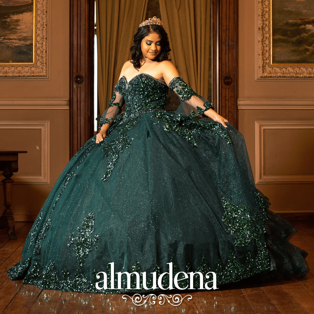 Vestido de Quince Años Verde con Suelta de Gala - Almudena Boutique - Ropa para mujer, Vestidos cortos, de noche y para novias