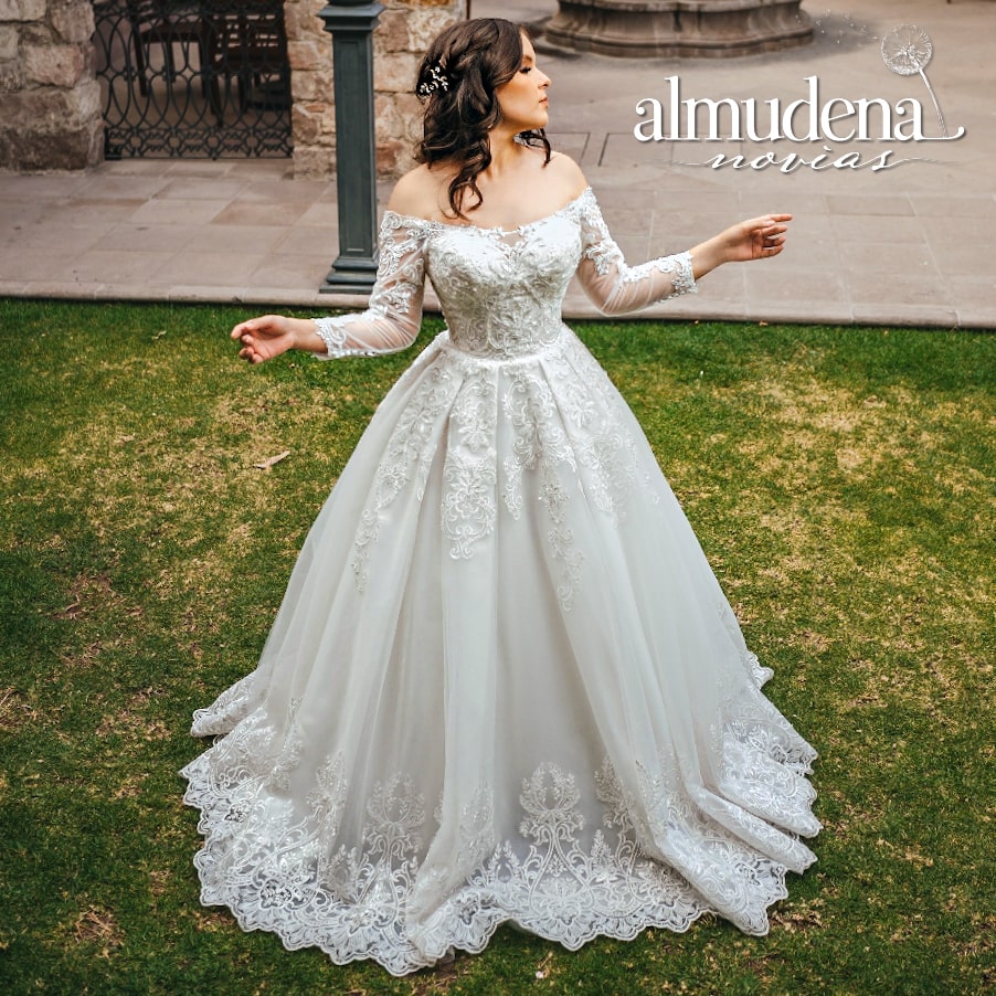 Vestido de Novia Encaje Bordado Corte Princesa - Almudena Boutique